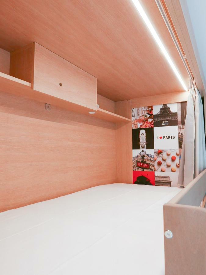 Bed 8-Bed Dormitory Room Females Only,887983057:JPEG